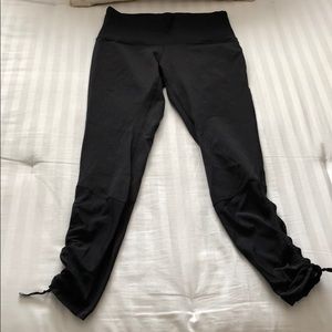 Black Lululemon leggings